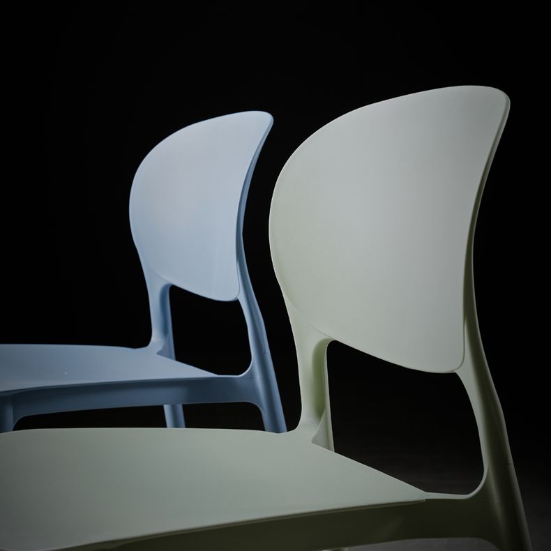 Silla de comedor de plástico cuadrada moderna con parte trasera abierta, sillas sin brazos laterales