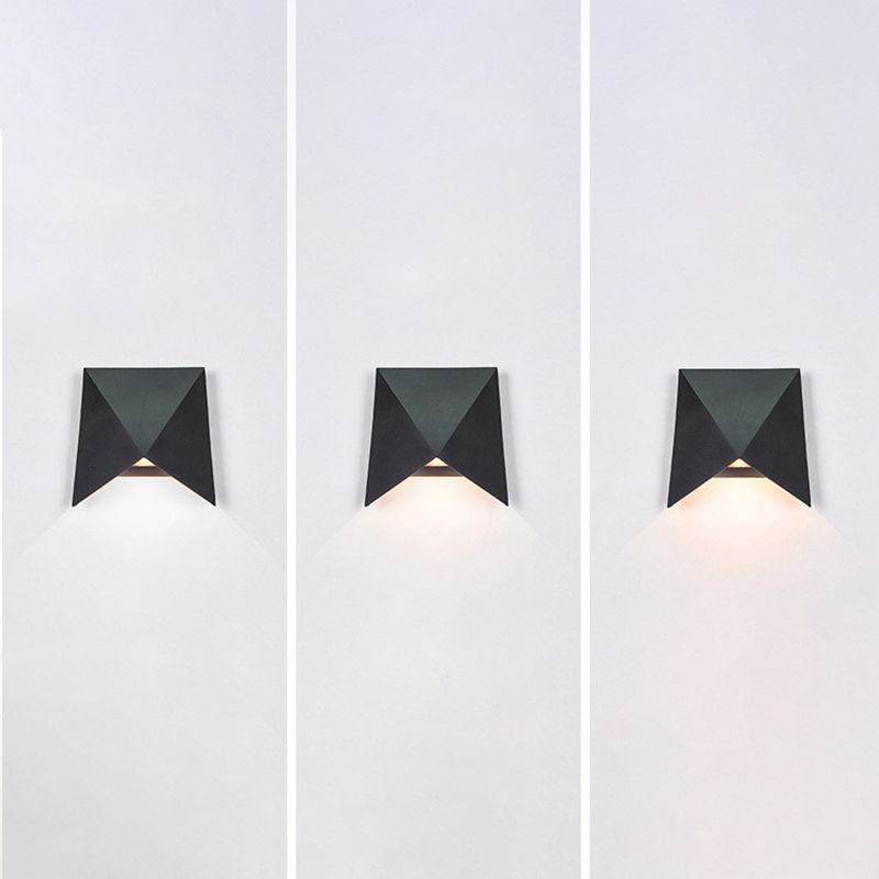 Geometric Shape Wall Lamp Modern Style Acrylic 1 Light Sconce in White / Black