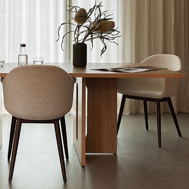 Mesa de comedor rectangular de color madera, mesa de madera maciza, simplicidad con pedestal doble