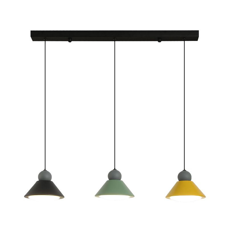 Salle à manger à 3 légers Macaron Macaron Macaron Black-Yellow Pendante LED avec ombre en métal conique