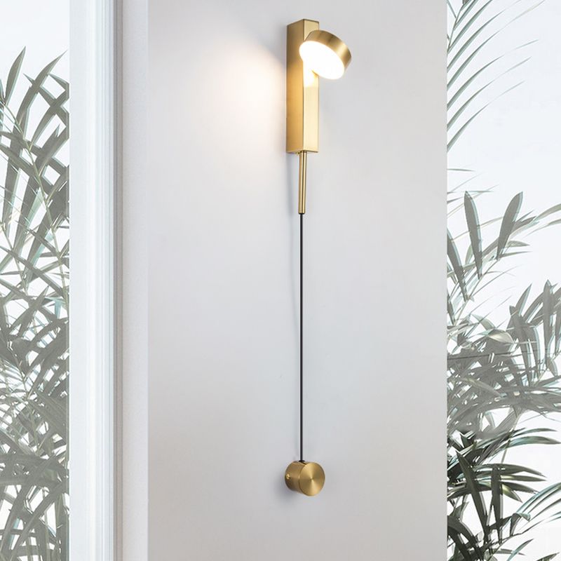 Modern Simple Metal Wall Light Rotatable Circle Shape Wall Lamp for Living Room
