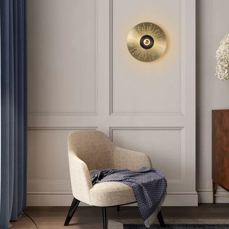 Luz de pared LED de aluminio en el aluminio en el moderno estilo de pared circular de hierro de lujo para espacios interiores
