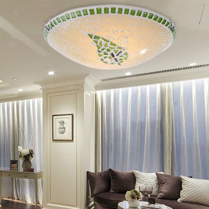 2 Lights Round Ceiling Light Fixture Retro Style Stained Glass Flushmount Light with Leaf Pattern in Green