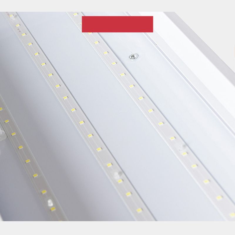 Lampade da soffitto rettangolari in metallo con montaggio a incasso. Lampade da incasso per ufficio moderne