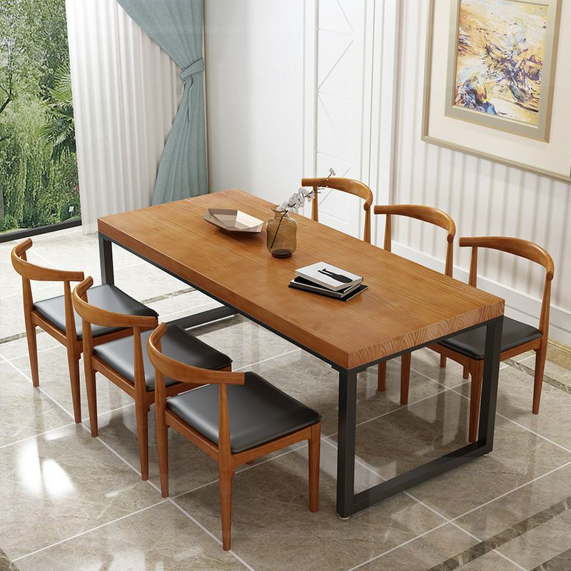 Metal Industrial Dining Table Pine Wood Top Table for Kitchen and Dining Room