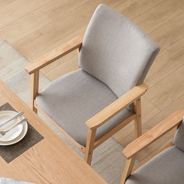 Chaise contemporaine en bois d'hévéa à dossier solide, chaise de salle à manger en bois au fini mat avec pieds naturels