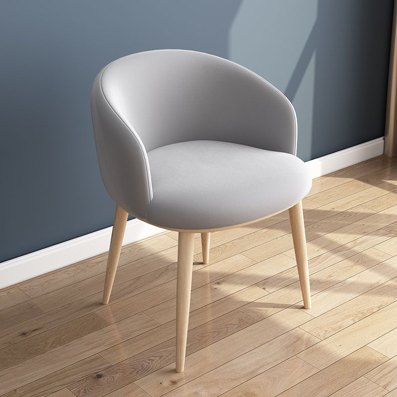 Silla de comedor tapizada casera moderna con respaldo sólido con acabado mate