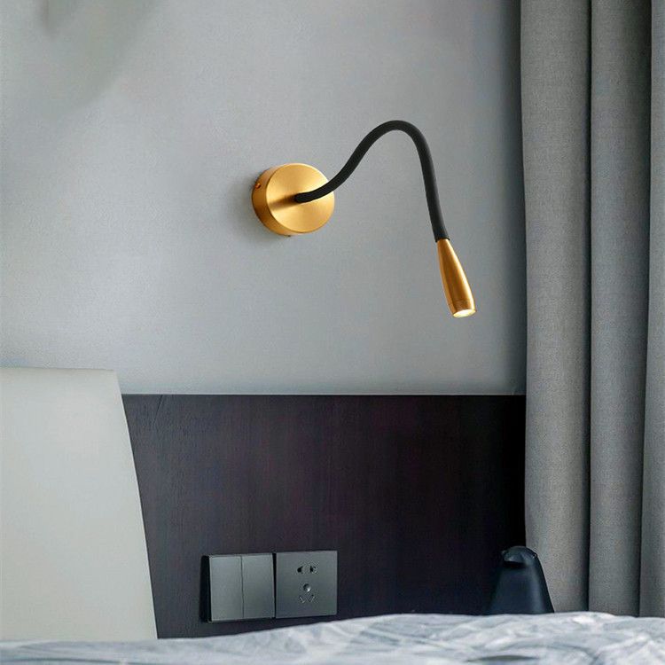Armed Wall Light Fixture Modern Metal 1 Light Wall Sconce in Gold