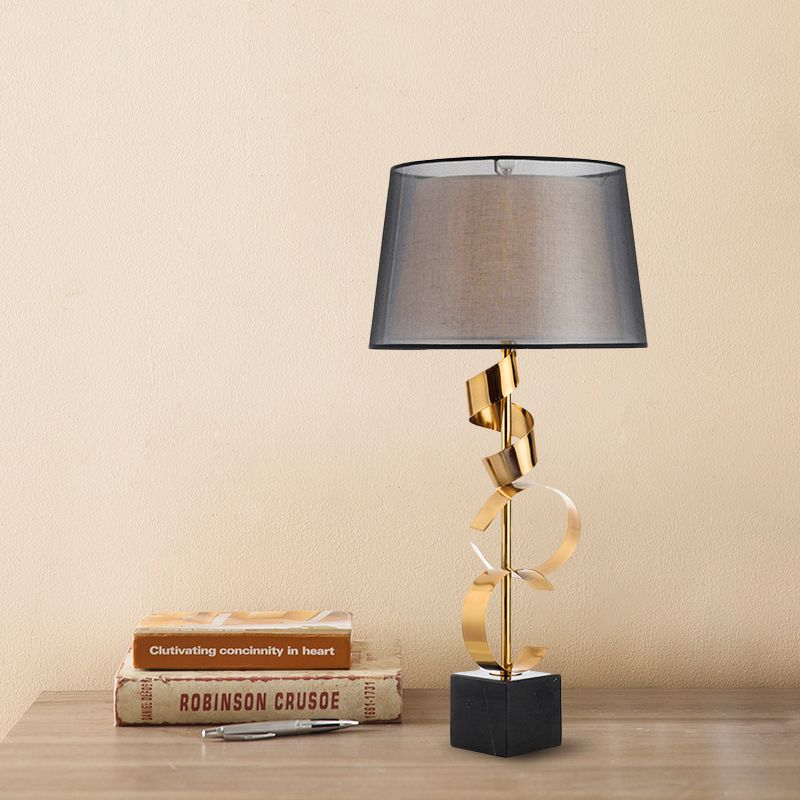 Barrel Table Light Modernist Fabric 1 Head Bedroom Nightstand Lamp in Black and Gold with Spiral Silk Ribbon Deco