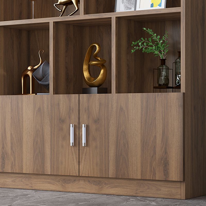 Libreria di libreria chiusa a back -scandinavo libreria per ufficio a casa e sala da studio