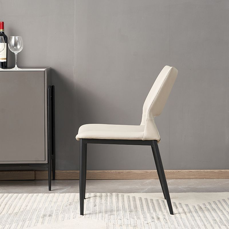 Chaise d'appoint de restaurant en cuir moderne, finition mate, chaise de salle à manger à dossier ouvert (Ensemble de 2)