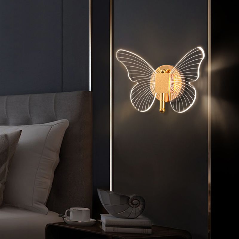 Unique Shade Metal Wall Sconce Modern Style 2 Lights Wall Mount Lighting in Gold