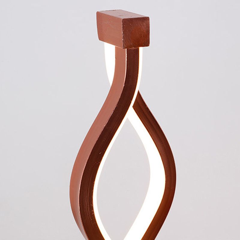 Modern Style Desk Lighting Fixture Linear Twisted LED Desk Lamp for Bedroom