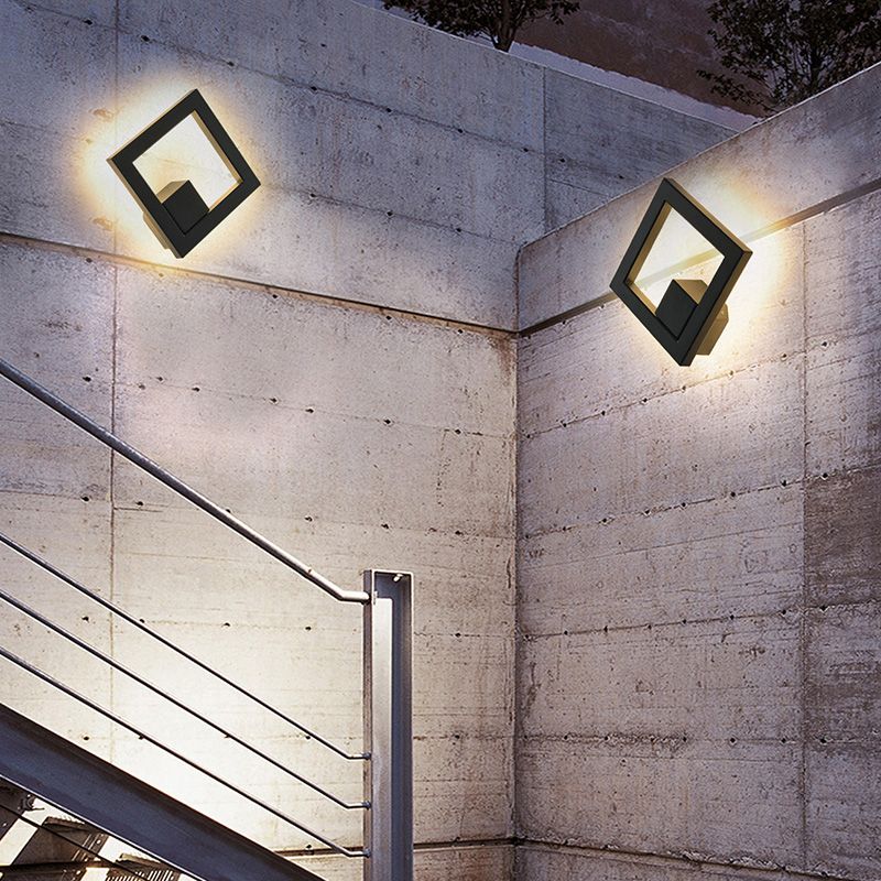 Geometrische Form Metallwandbeleuchtung moderner Stil Einleichter Wandhalterung in Schwarz