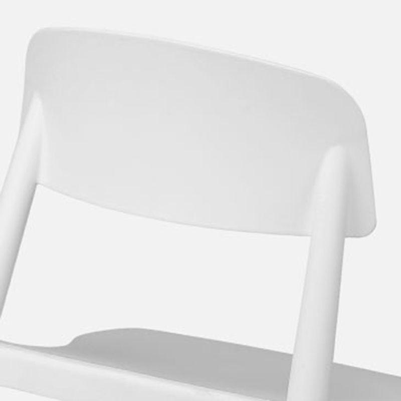 Chaises de salle à manger sans bras empilables en plastique ou ouverte la chaise latéral avec des cuisses de bois