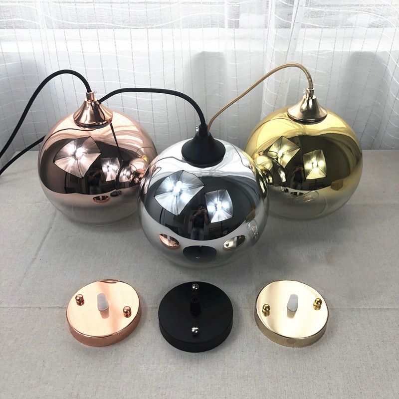 Modern Artistic Single Hanging Lamp Electroplate Iron Pendant Light with Globe Glass Shade