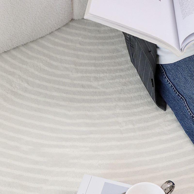 Light Grey Modern Carpet Line Polyester Carpet Stain Resistant Carpet for Home Decor