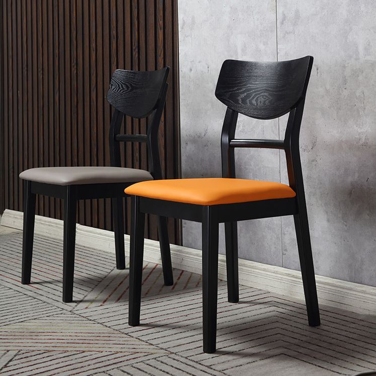 Chaise de salle à manger d'intérieur traditionnelle, finition en bois, chaise de salle à manger empilable avec dossier en échelle