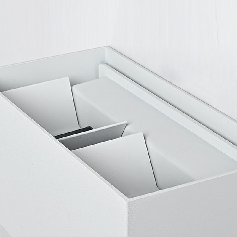 2 luces Ideas de iluminación de pared de metal de estilo de pared geométrico.