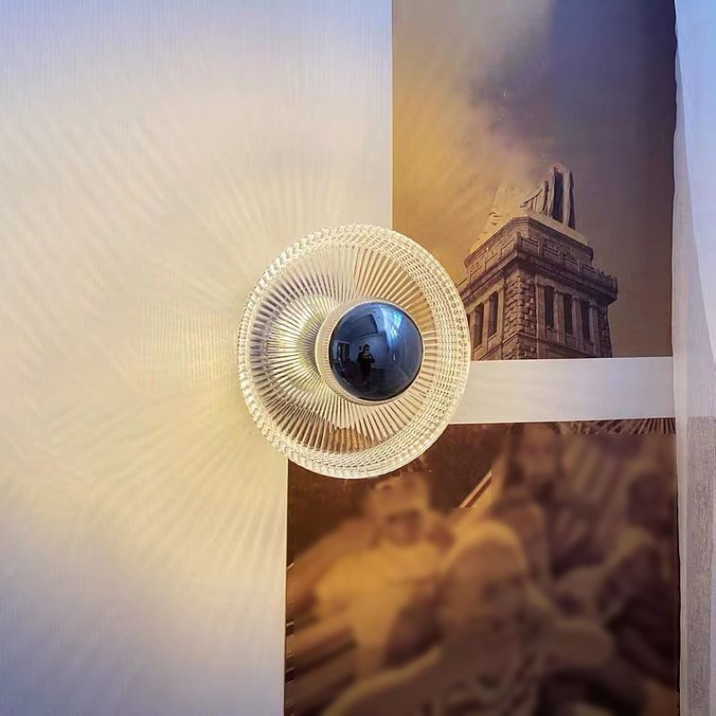 1 Light Round Wall Sconce in Clear & Chrome Glass Modern Wall Fixture