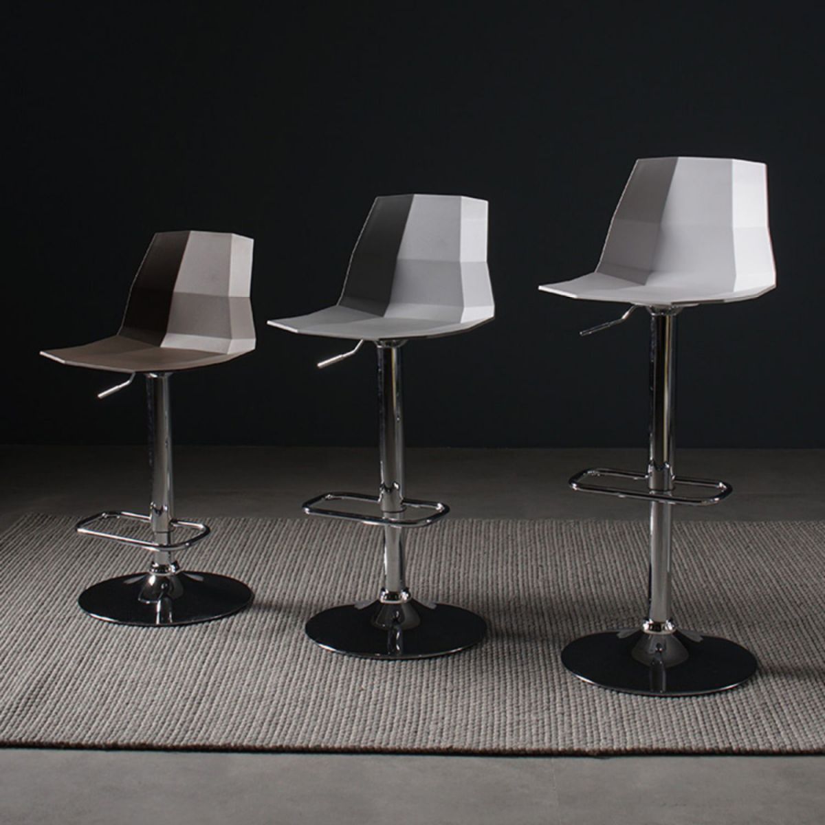 Modern Liftable Bar-stool Plastic Counter Bar Stool with Metal Legs