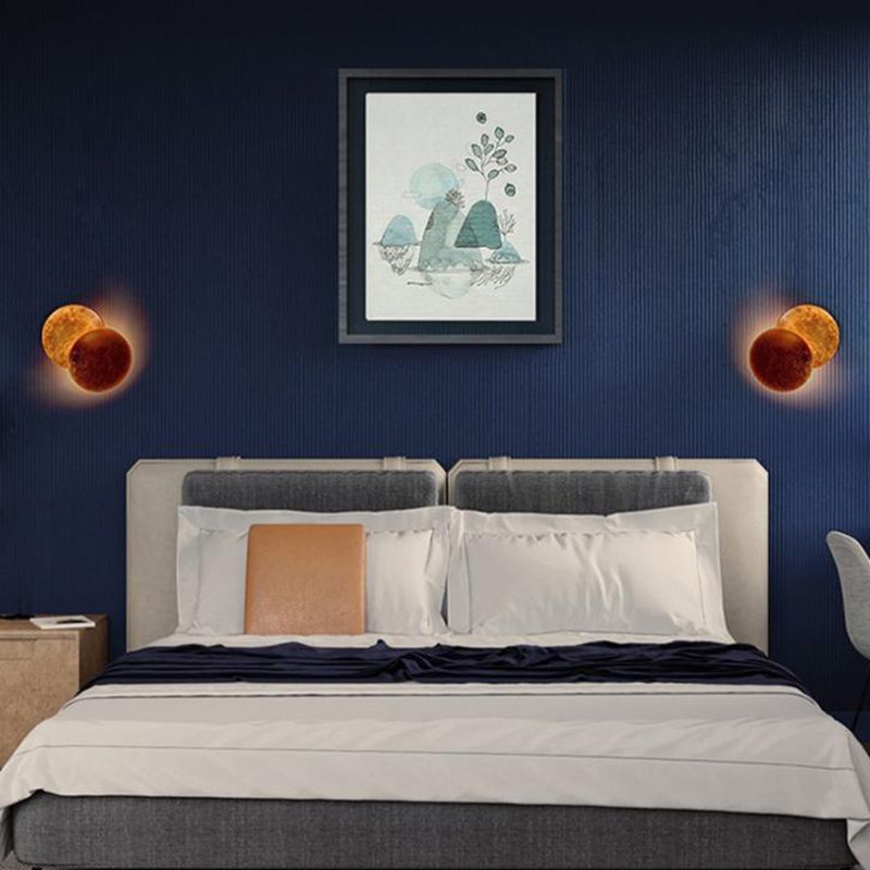 Postmodern Style Metal Wall Light Simple Geometry Circle Rotatable Wall Lamp for Bedroom