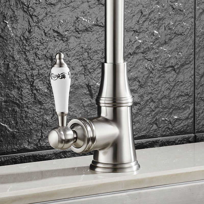 Metal Kitchen Faucet 1-Hole Contemporary Kitchen Faucet with Single Handle