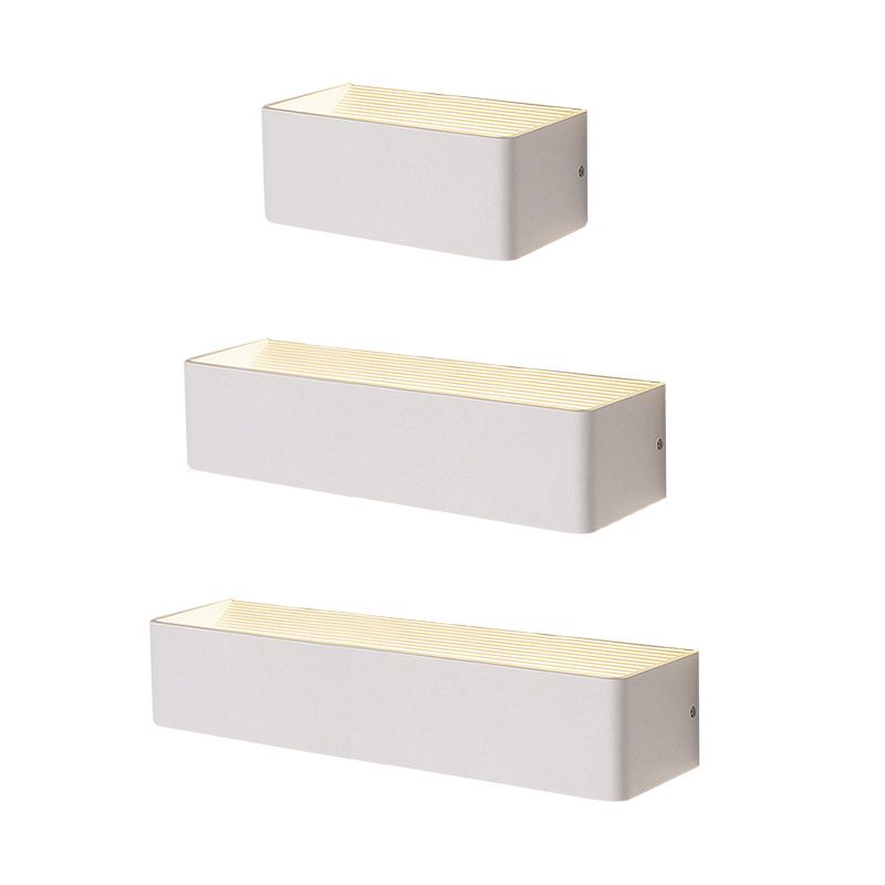 Modernistische rechthoekige metalen wand gemonteerd lamp 8 "/12" brede LED op en neer verlichting in goud/zwart/wit, wit/warme verlichting