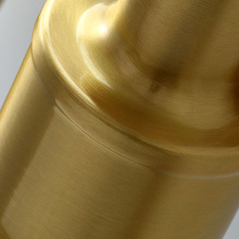 1-Licht-Halbzylinder-Schatten Wandleuchte postmoderne Wandbeleuchtung im Messing