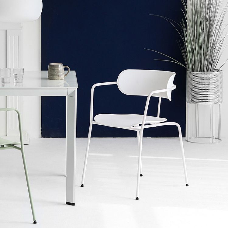 Contemporary Dining Arm Chair Plastic Dining Accent Chair for Home