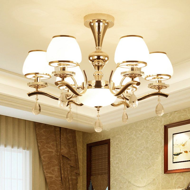 Iluminación colgante de sombra de oro de urna lámpara de vidrio blanco modernista colgante con gota de cristal