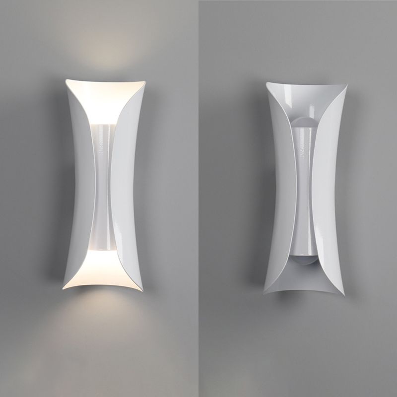 Modern Style Curl Wall Sconce Metallic 2-Lights Wall Mount Light in Black and White