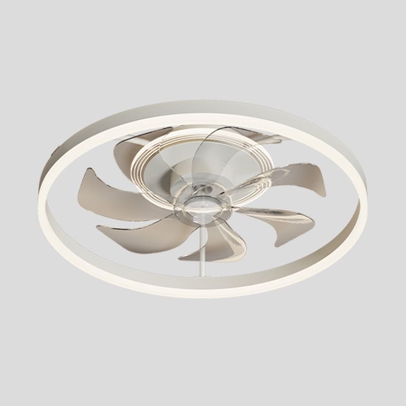 Ventilador de techo de dormitorio LED de metal ligero simple cerca de la iluminación del techo