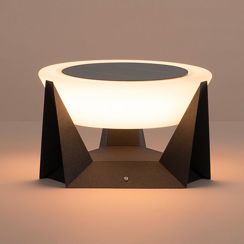 Modern Simple Metal Pillar Lamp Circle Shape Solar Energy Pillar Light for Outdoor