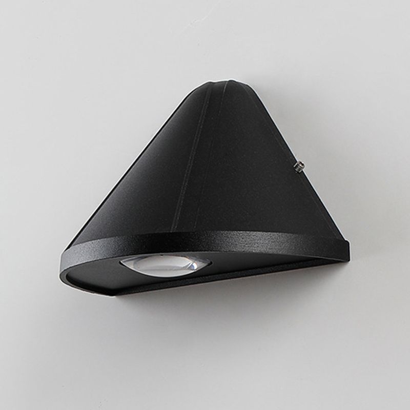 Cone Modern LED Wall Mount Aluminum Wall Light in Black / White