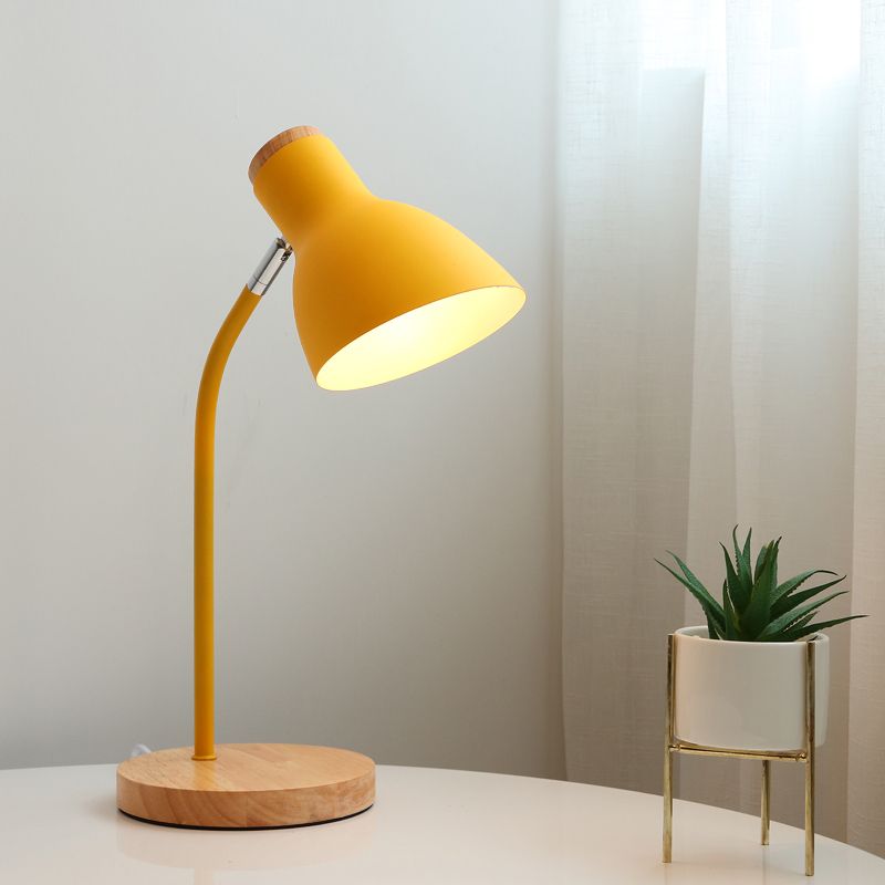 Luce da tavola ampia bagliore Macaron Metal 1 lampadina rosa/gialla lampada da scrivania con nodo rotante