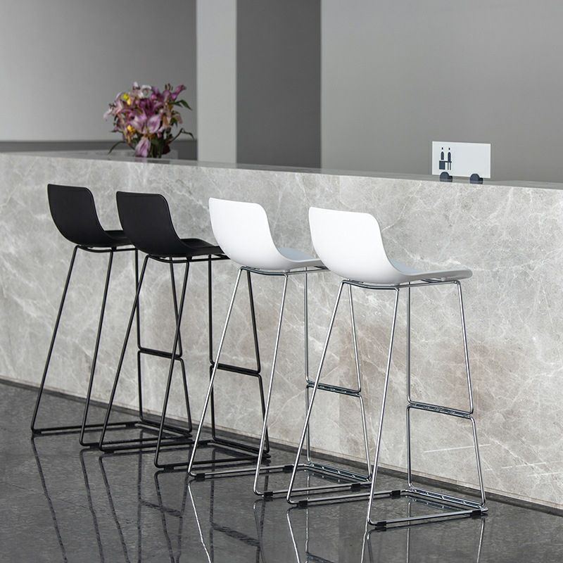 Contemporary Plastic Dining Stools Armless Bar Stools with Metal Base