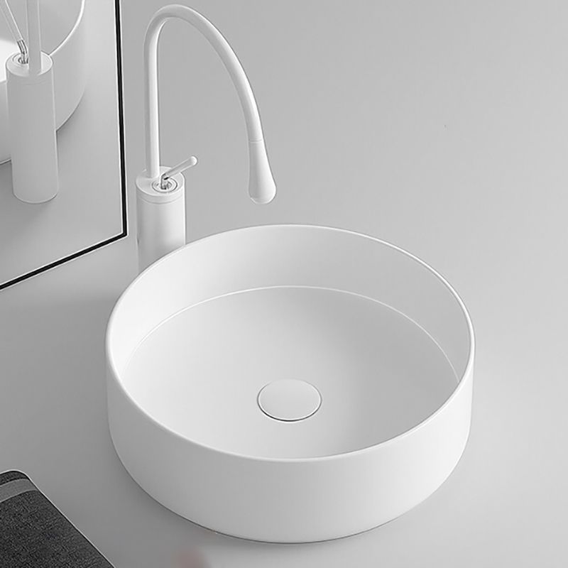 Round Porcelain Bathroom Sink with Shut-Off Valve Vessel Sink