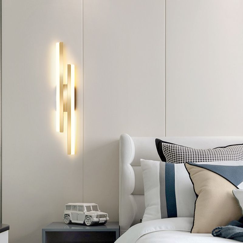 Linear Shape Metal Wall Lights Modern Style 2 Light Wall Mounted Light Fixtures in Gold
