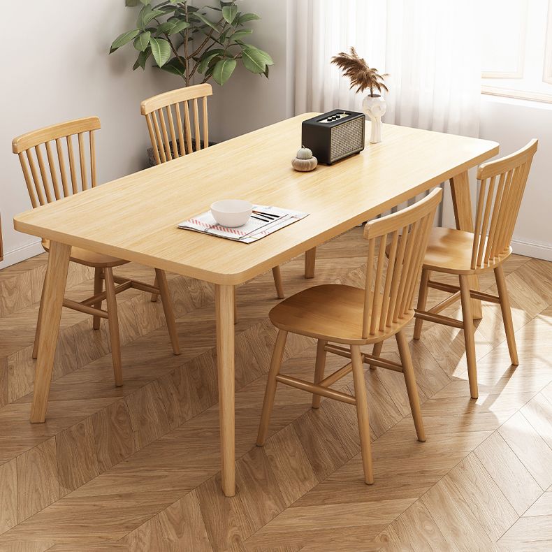 Table à manger en bois massif rectangle Table en bois de caoutchouc moderne dans la nature avec 4 jambes