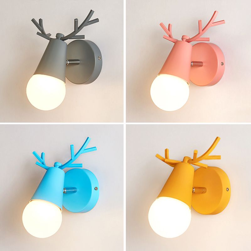 Unique Shape Wall Lighting Modern Style Metal 1 Light Sconce Lamp for Bedroom