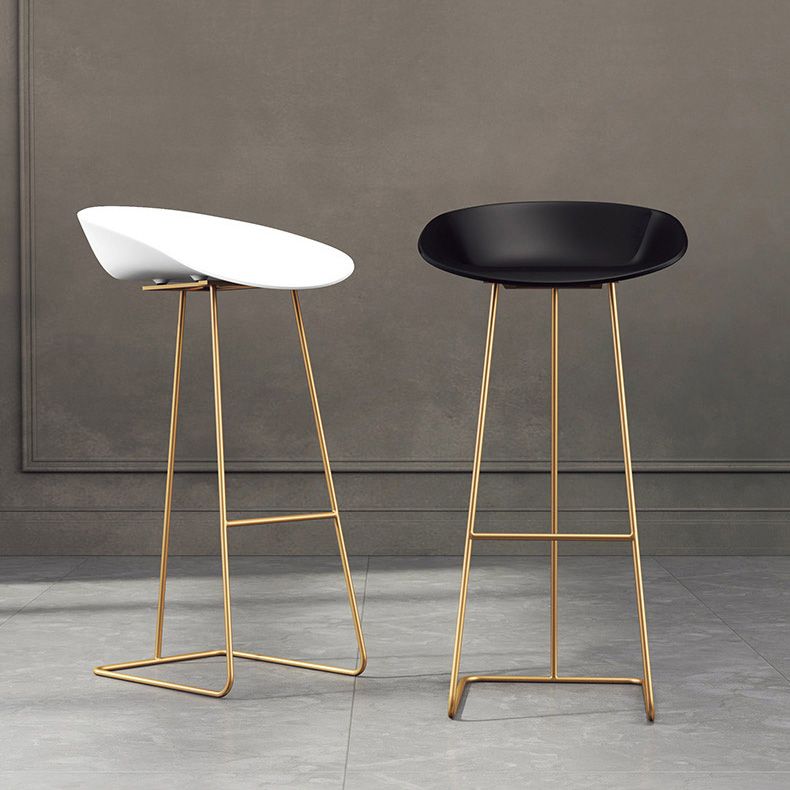 Modern Armless Backrest Counter Stool Iron Bar Stool with Acrylic Seat and Pedal