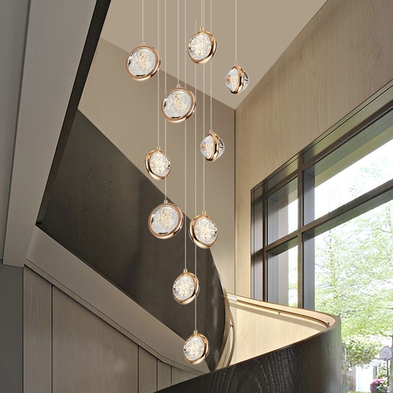 Pendard moderne Métal et cristal multiple suspendu pour escalier