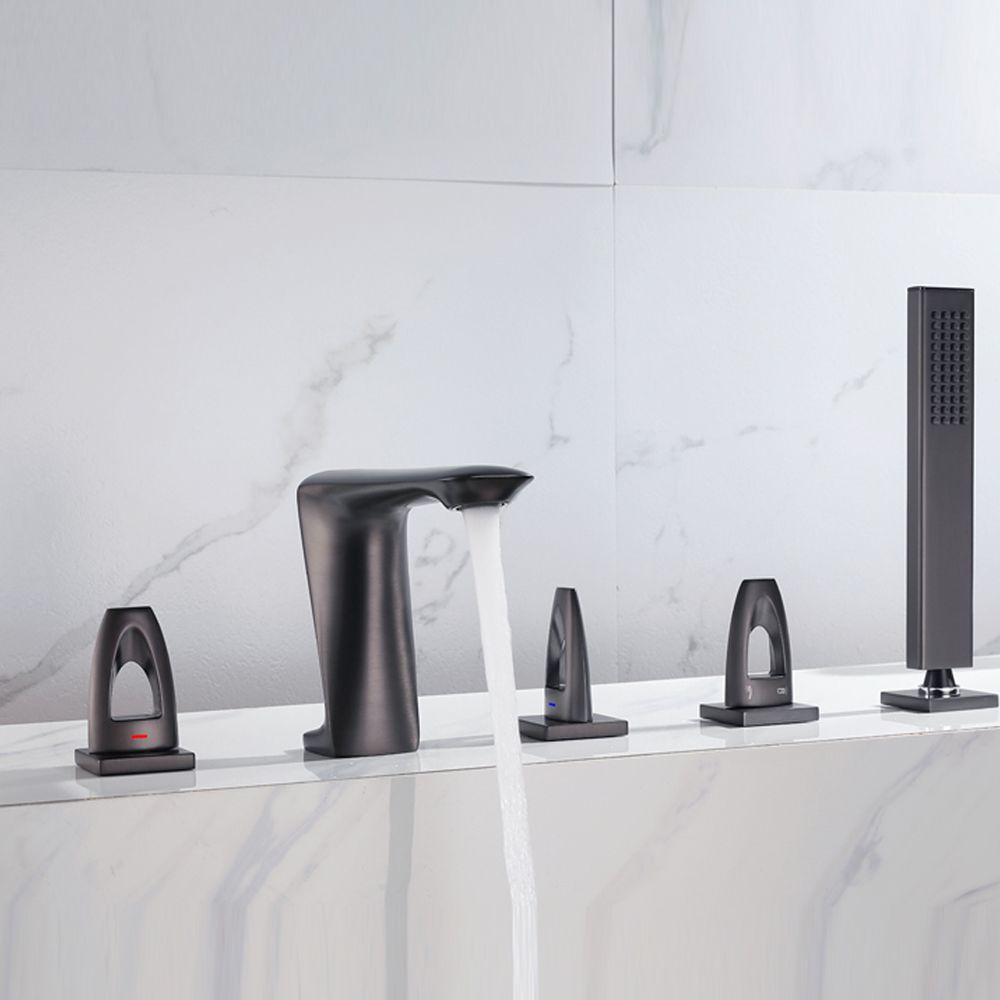 Modern Bathtub Faucet Flush Mounted Shower Head Rod Handle Faucet