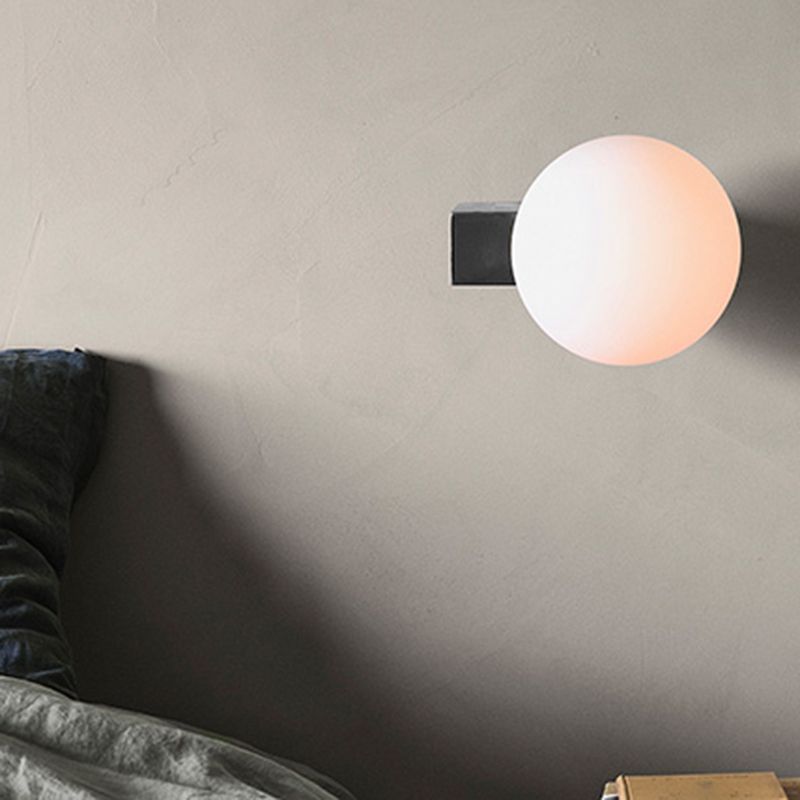 Postmodern Wall Light Sconce Minimalist Wall Light Fixture for Bedroom