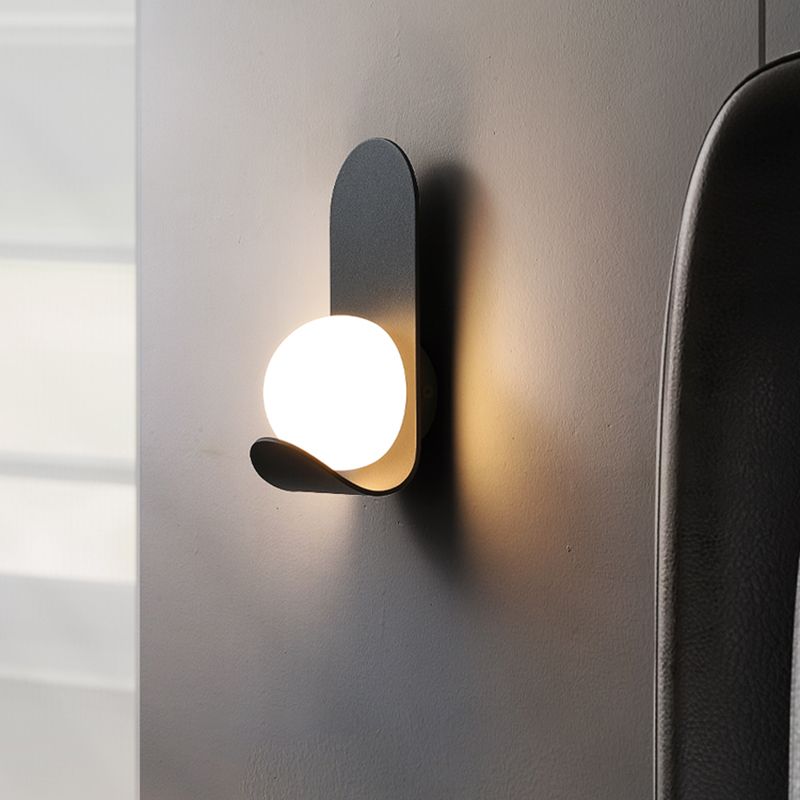 Modernist Wall Sconce Acrylic Shade Wall Light Fixture for Bedroom