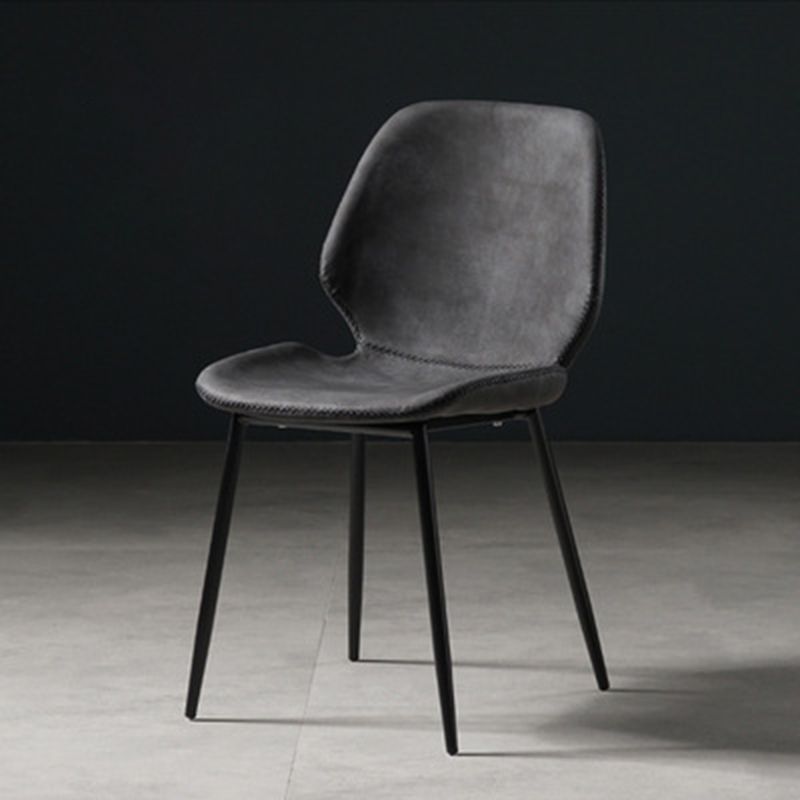 Chaise de salle à manger en métal de style contemporain chaise arrière solide avec jambes noires