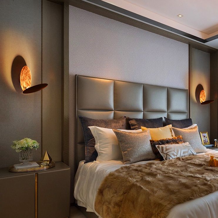 Modern Minimalist Style Circular Wall Sconce Lighting Copper Wall Light for Bedroom