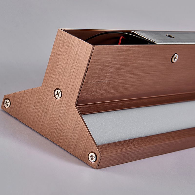 Linear Shape Metal Wall Light Modern Style Single Light Wall Mounted Light Fixture