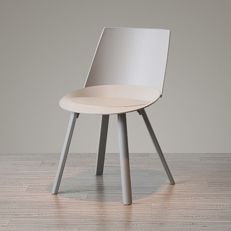 Silla auxiliar de plástico escandinava para sala de estudio, silla de comedor con respaldo sólido y acabado mate (juego de 2)